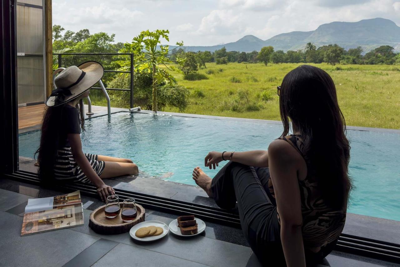 Two Villa By Stayvista With Infinity Pool, Farm & Mountain Views, Modern Interiors Karjat Exteriör bild